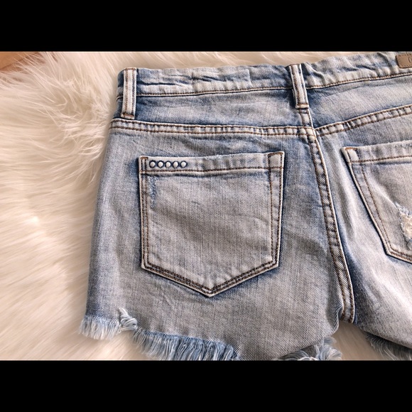 Blank NYC Denim Shorts - Picture 4 of 11